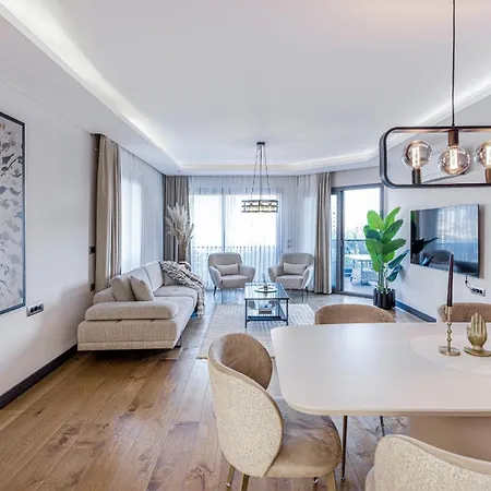 Utopia - 4 Bedroom * Bornova