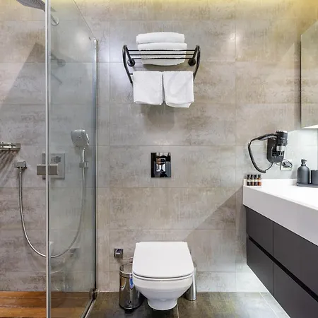 Apartment Utopia - 4 Bedroom Bornova