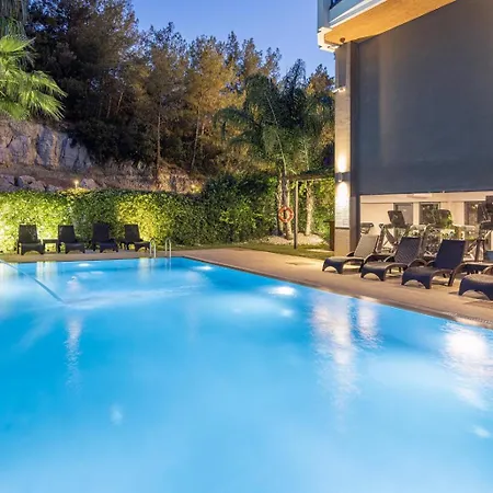 Utopia - 4 Bedroom Bornova
