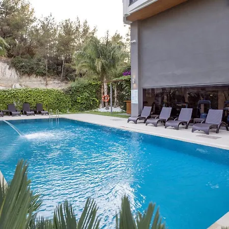Utopia - 4 Bedroom Apartment *