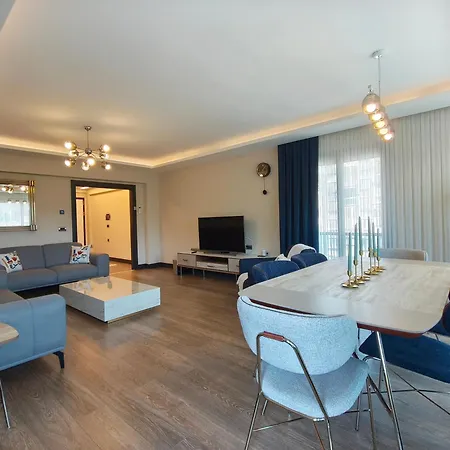 Apartment Utopia - 4 Bedroom Bornova