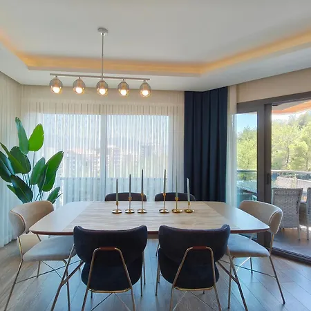 Utopia - 4 Bedroom *