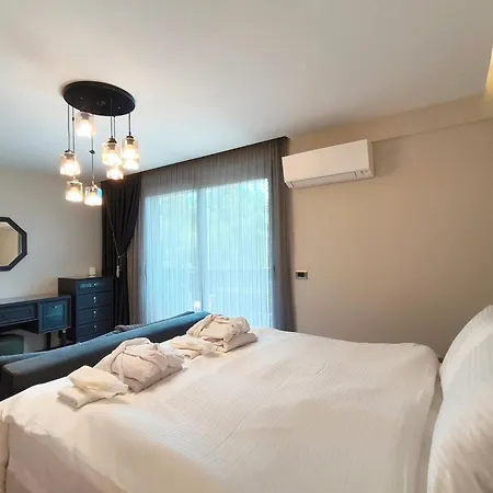 Utopia - 4 Bedroom *