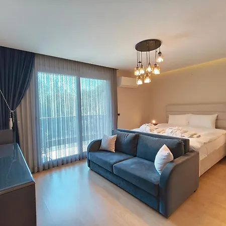 Utopia - 4 Bedroom *